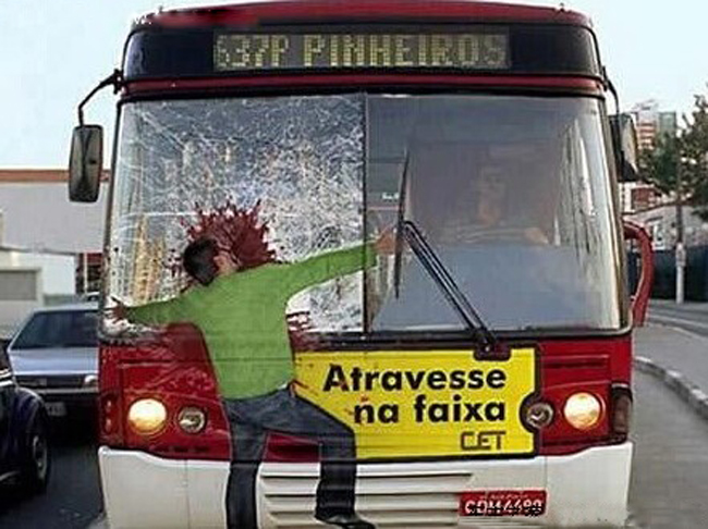 巴士創業車身廣告噴畫